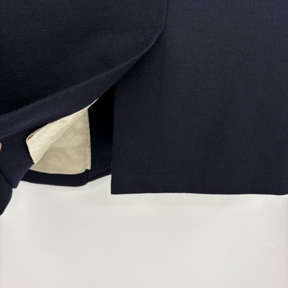 J. Crew Schoolboy Blazer in Navy, Size 2, Two Button Wool Old Money Preppy FLAWS - Picture 9 of 11